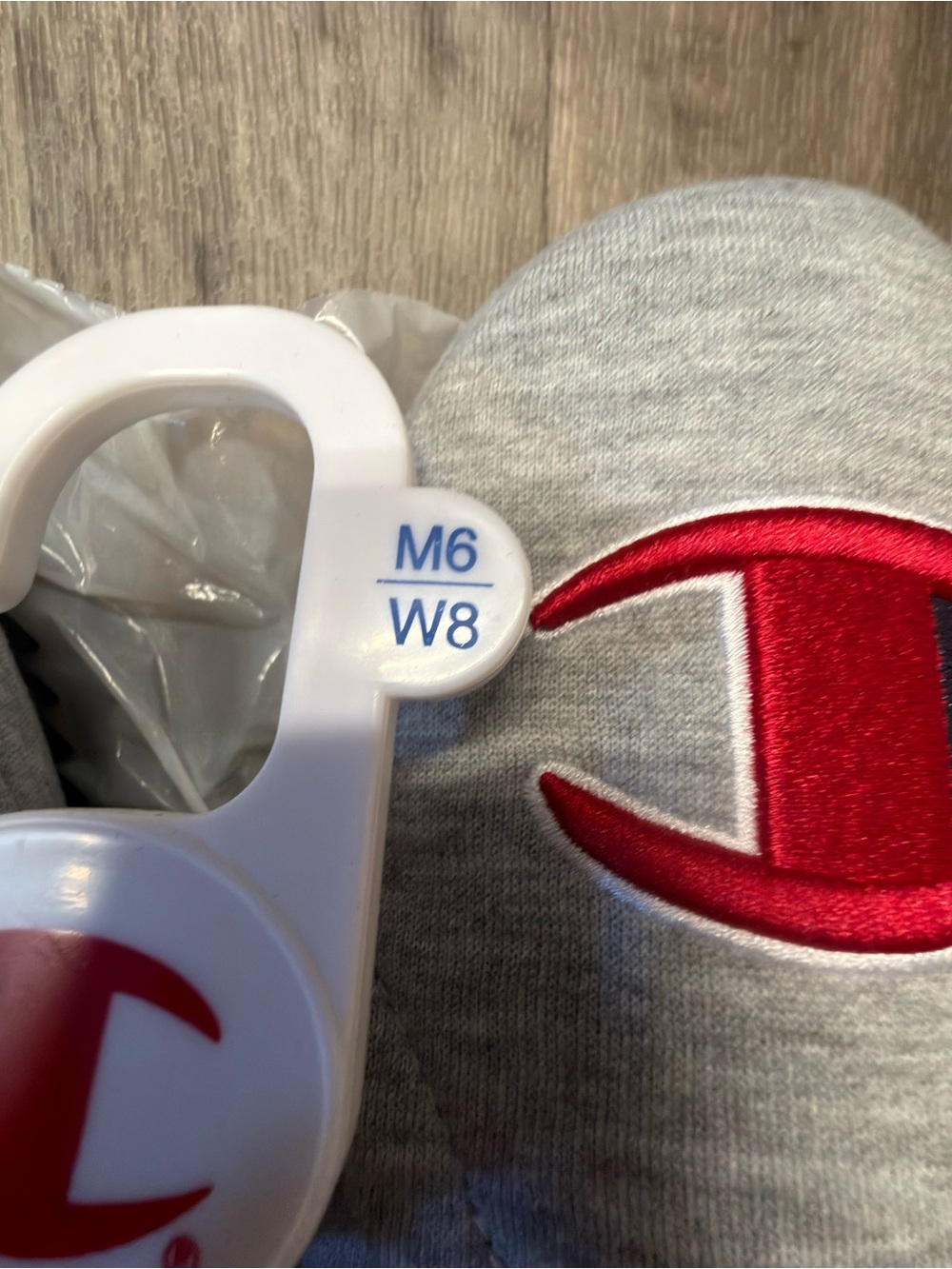 Champion University 25 Slippers Gray Plush Lined House Shoes NWT Men 6 Women’s 8 - Picture 6 of 8